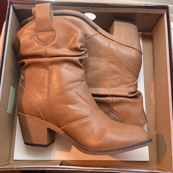 canyon trails Shoes - Women’s Cowboy boots